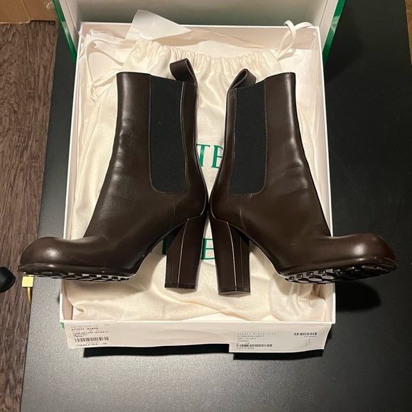 BEAUTIFUL Bottega Brown Storm Ankle Boots - Picture 3 of 8